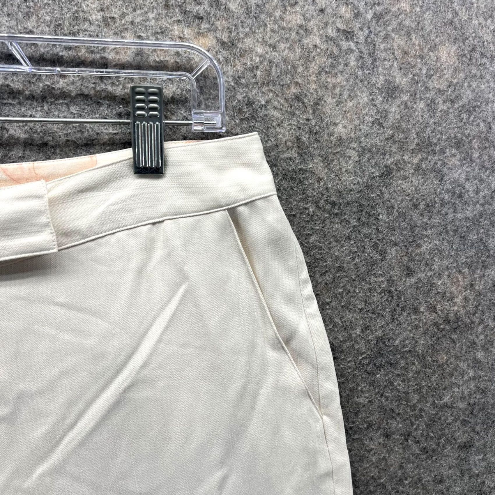Tommy Bahama Tommy Bahama Pants Women 8 White Silk Flat Front Chino Straight Casual Formal Travel Size 30" / US 8 / IT 44 - 5 Thumbnail