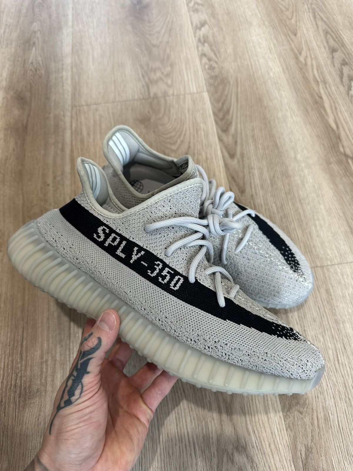Adidas × Yeezy Yeezys Size US 10 / EU 43 - 1 Thumbnail