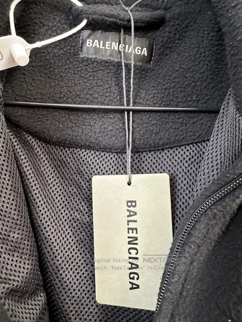 Balenciaga Balenciaga Black Logo Embroidered Puffer. Size US L / EU 52-54 / 3 - 3 Thumbnail
