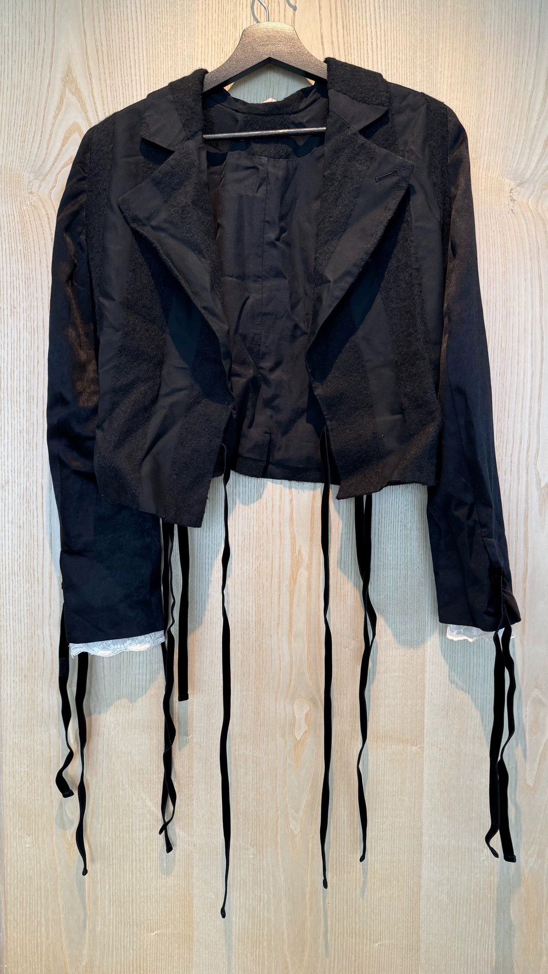 Ann Demeulemeester ANN DEMEULEMEESTER Lace Blazer Collectible Beautiful Size XS / US 0-2 / IT 36-38 - 1 Thumbnail