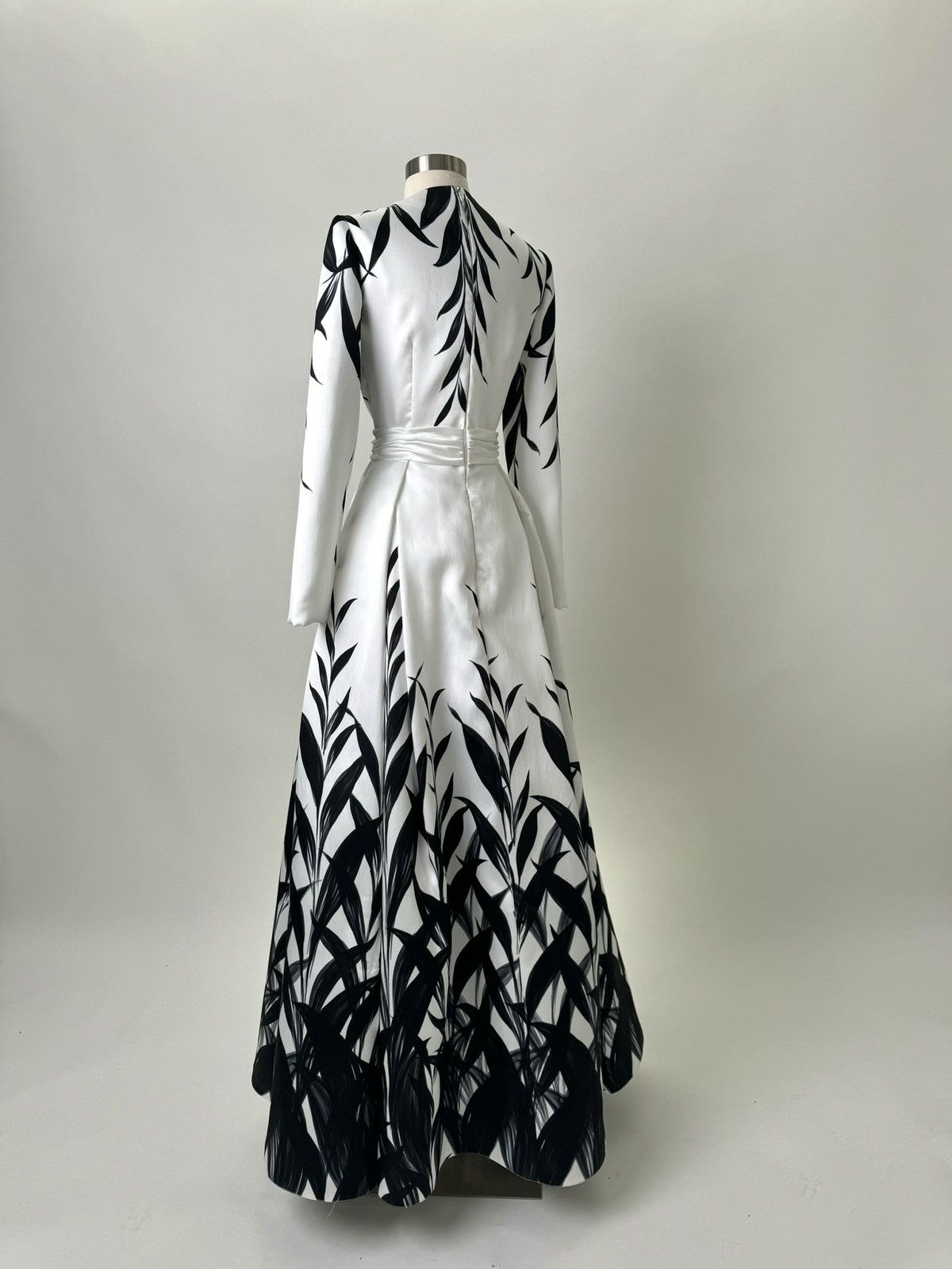 Other Preloved US 4 Maxi Anna Augusta Evening Gown Size S / US 4 / IT 40 - 8 Thumbnail