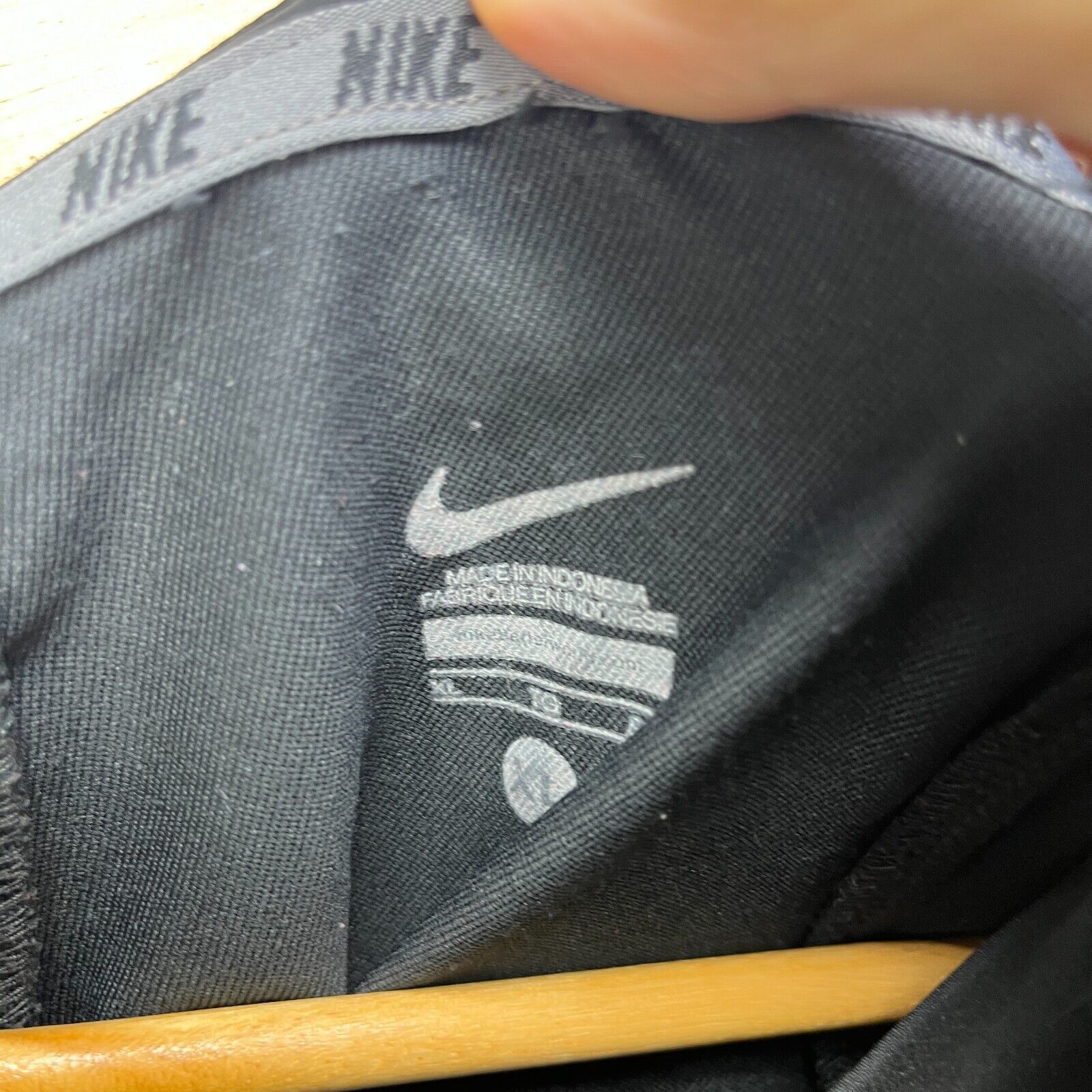 Nike × Vintage Vintage Y2K Iowa Nike Pullover Windbreaker Jacket XL Size US XL / EU 56 / 4 - 4 Thumbnail