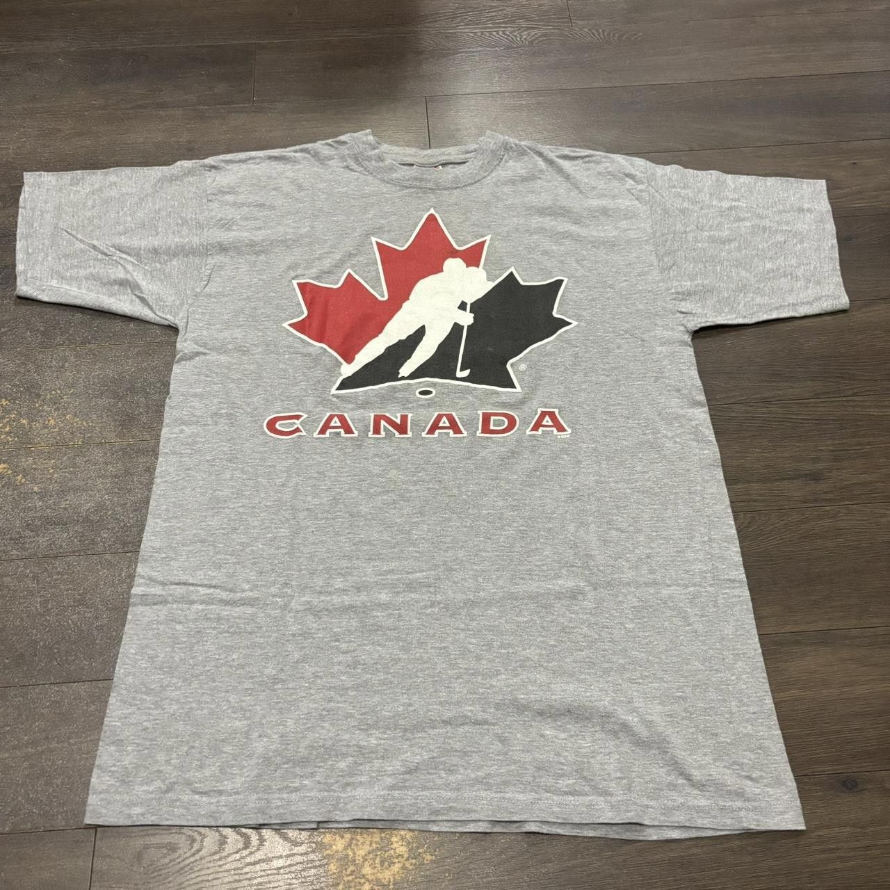 Designer Vintage team Canada t shirt 00s XL Size US XL / EU 56 / 4 - 2 Thumbnail