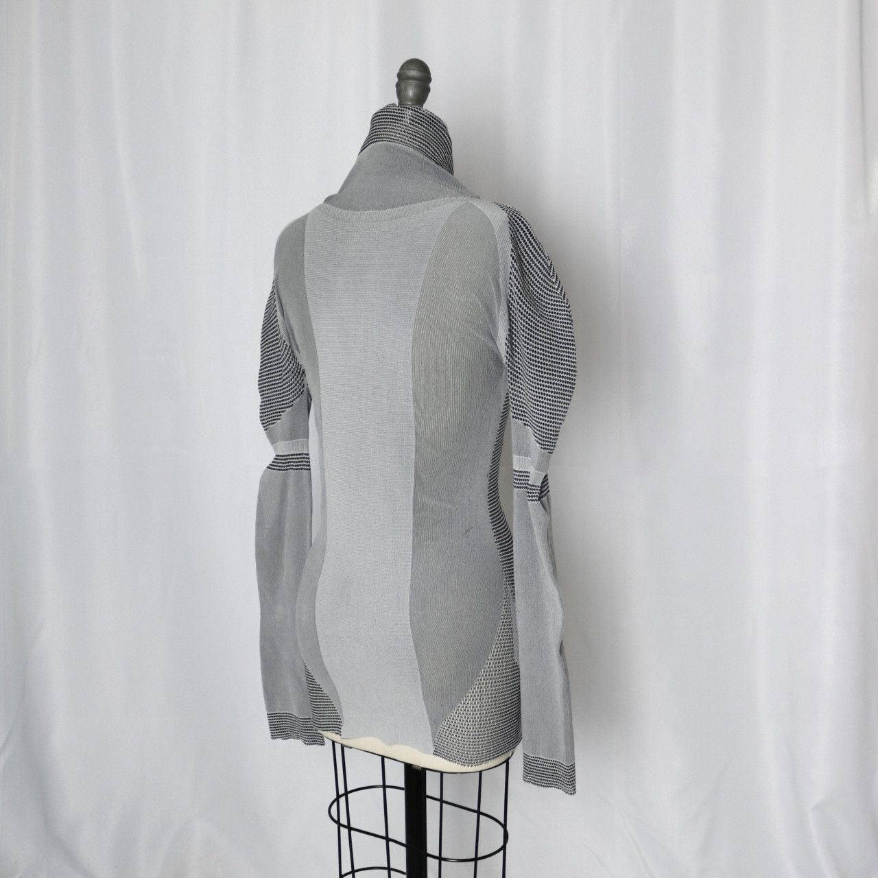 Homme Plisse Issey Miyake rare Homme Plissé Issey Miyake see through knit top Size US M / EU 48-50 / 2 - 3 Thumbnail