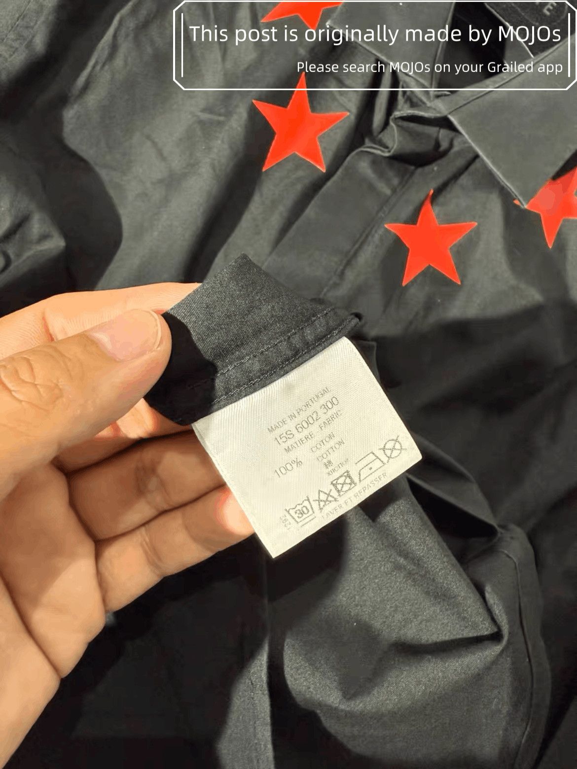 Givenchy Givenchy Red Stars Neck Shirts mojos1102 Size US S / EU 44-46 / 1 - 6 Thumbnail