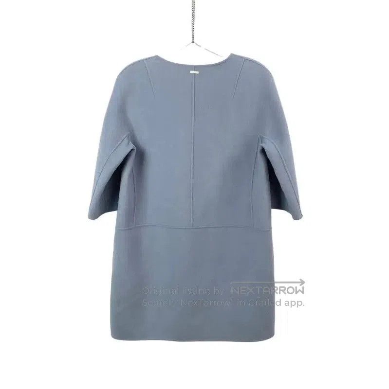 MaxMara Stylish Blue Women's Coat .