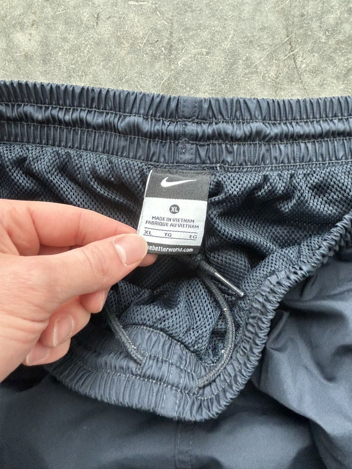 Nike Vintage Y2K Baggy Nike Track Pants Drill Style Nylon Size US 32 / EU 48 - 4 Thumbnail