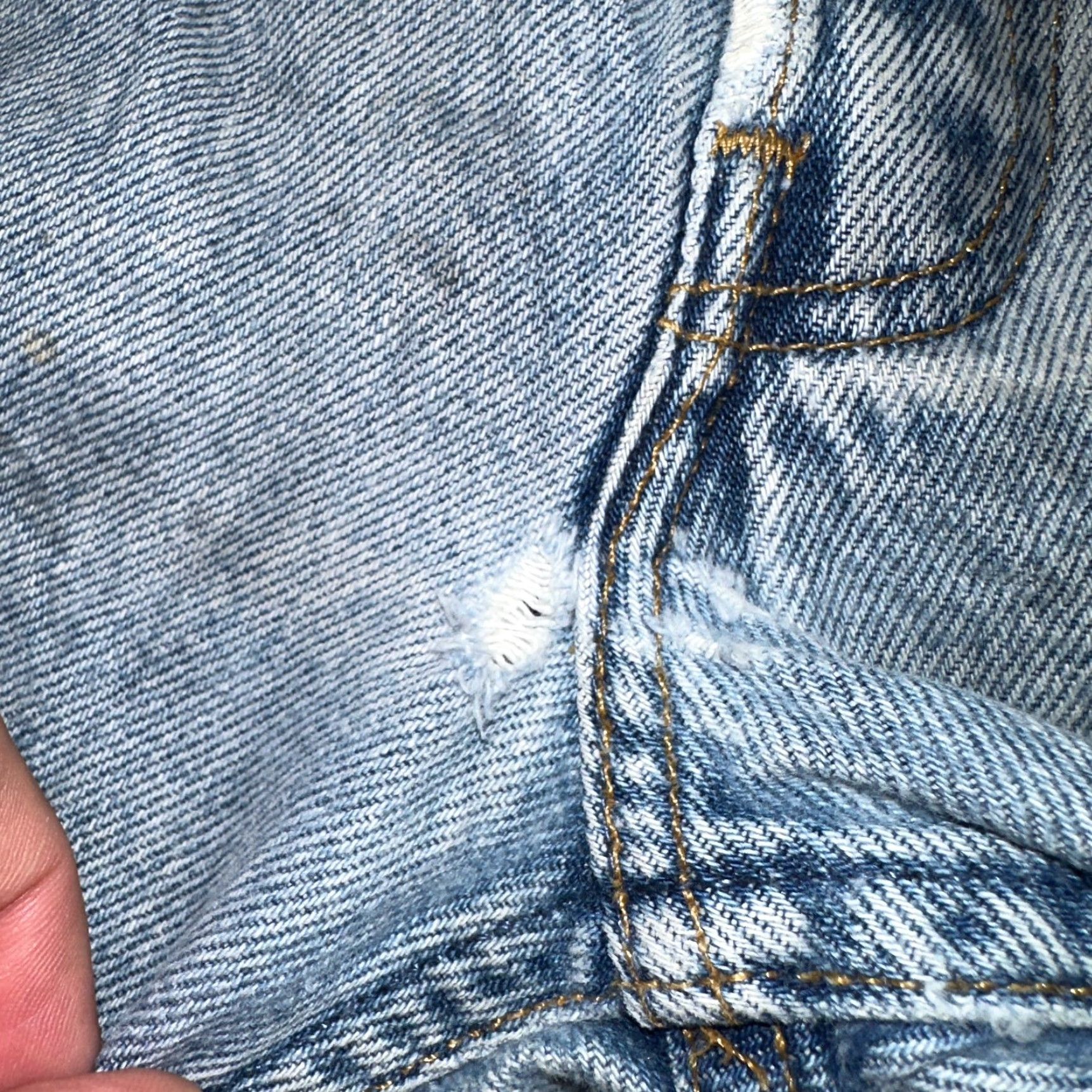 Levi's VINTAGE Levi's 501 Jeans Straight 36x34 Blue Light Wash 90s Womens/Mens? Size US 36 / EU 52 - 7 Thumbnail