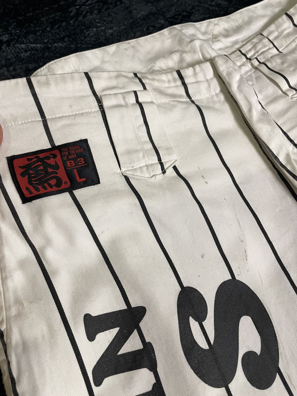 Japanese Brand Toraichi Tobishozoku X Hanshin Tigers Pant Size US 33 - 9 Thumbnail