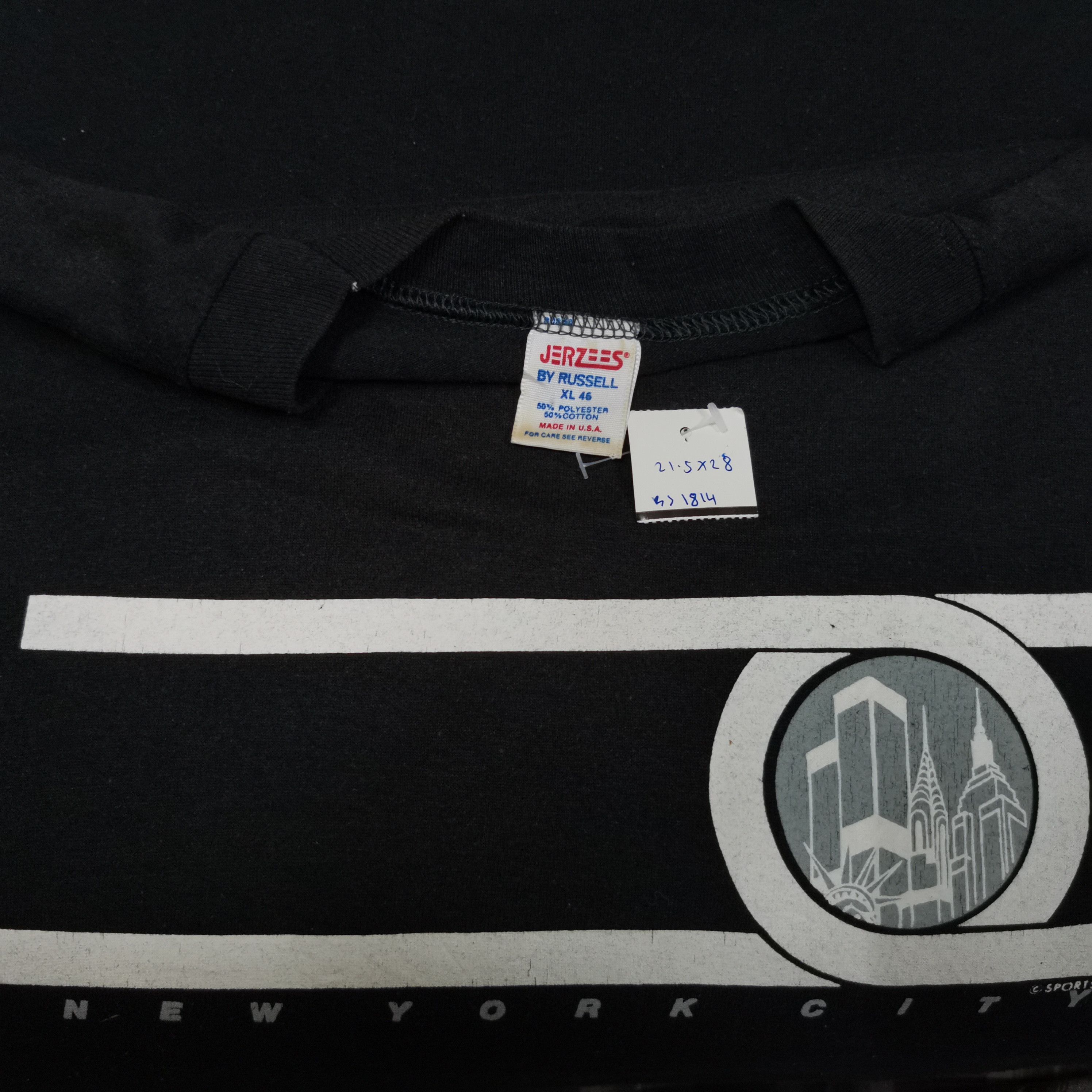 Vintage Vintage 90s New York City T-Shirt Stripe Line Crewneck Tees Size US L / EU 52-54 / 3 - 3 Thumbnail