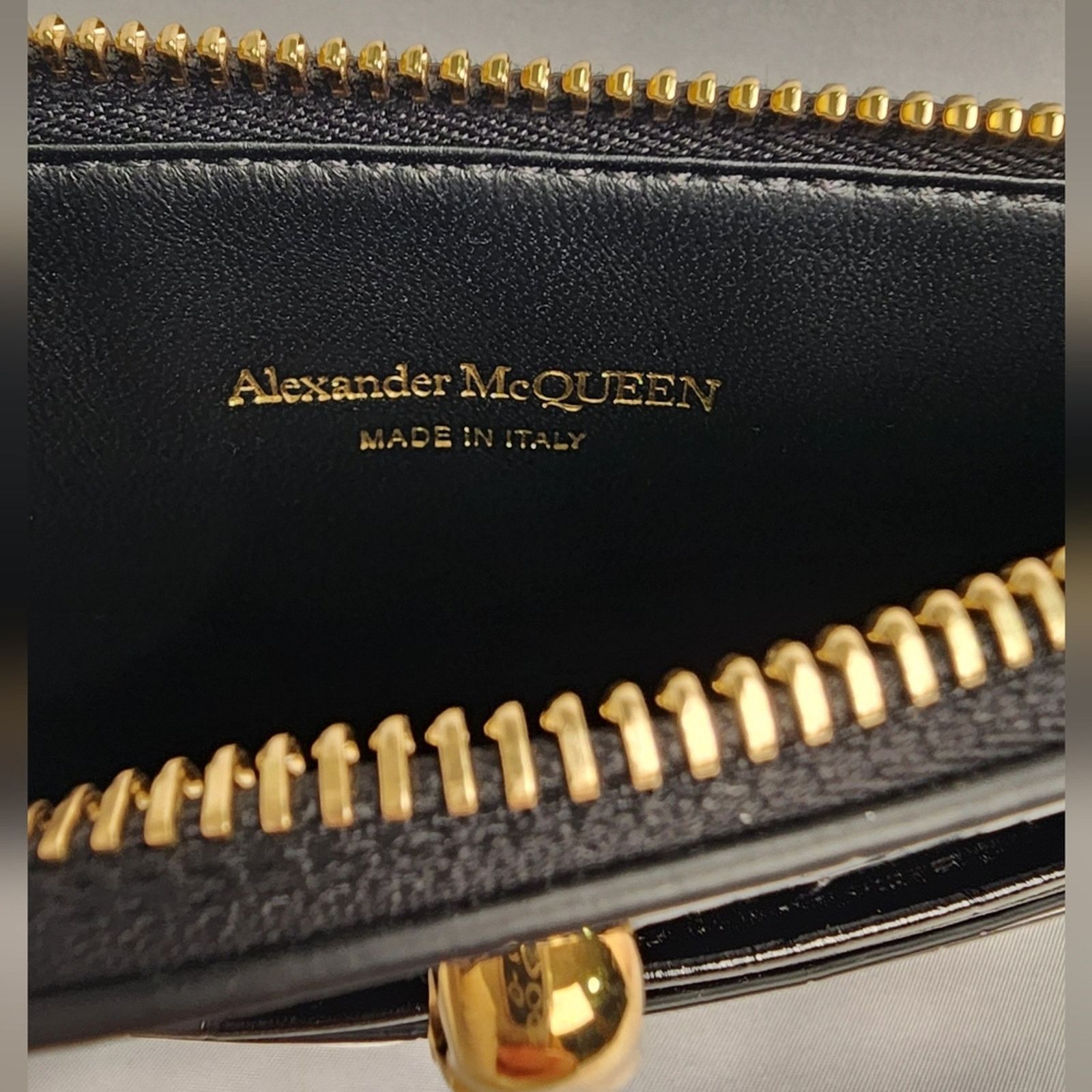 Alexander McQueen Alexander McQueen Flat Card Wallet Zip Black Croc Skull Size ONE SIZE - 7 Thumbnail