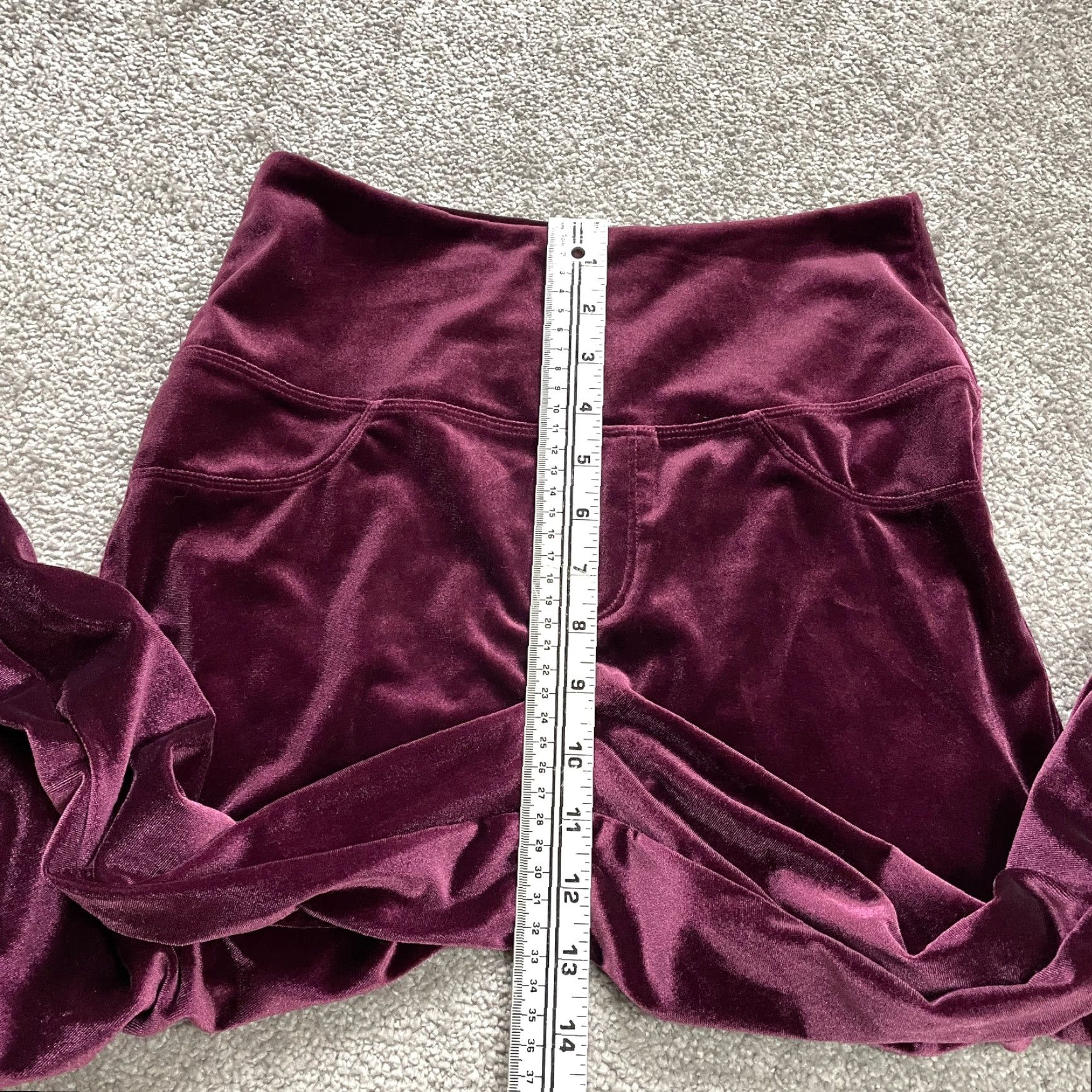 Velvet Ruby Ribbon Women’s Medium Red Velvet Leggings Soft Comfort 26x29 Size 32" / US 10 / IT 46 - 4 Thumbnail