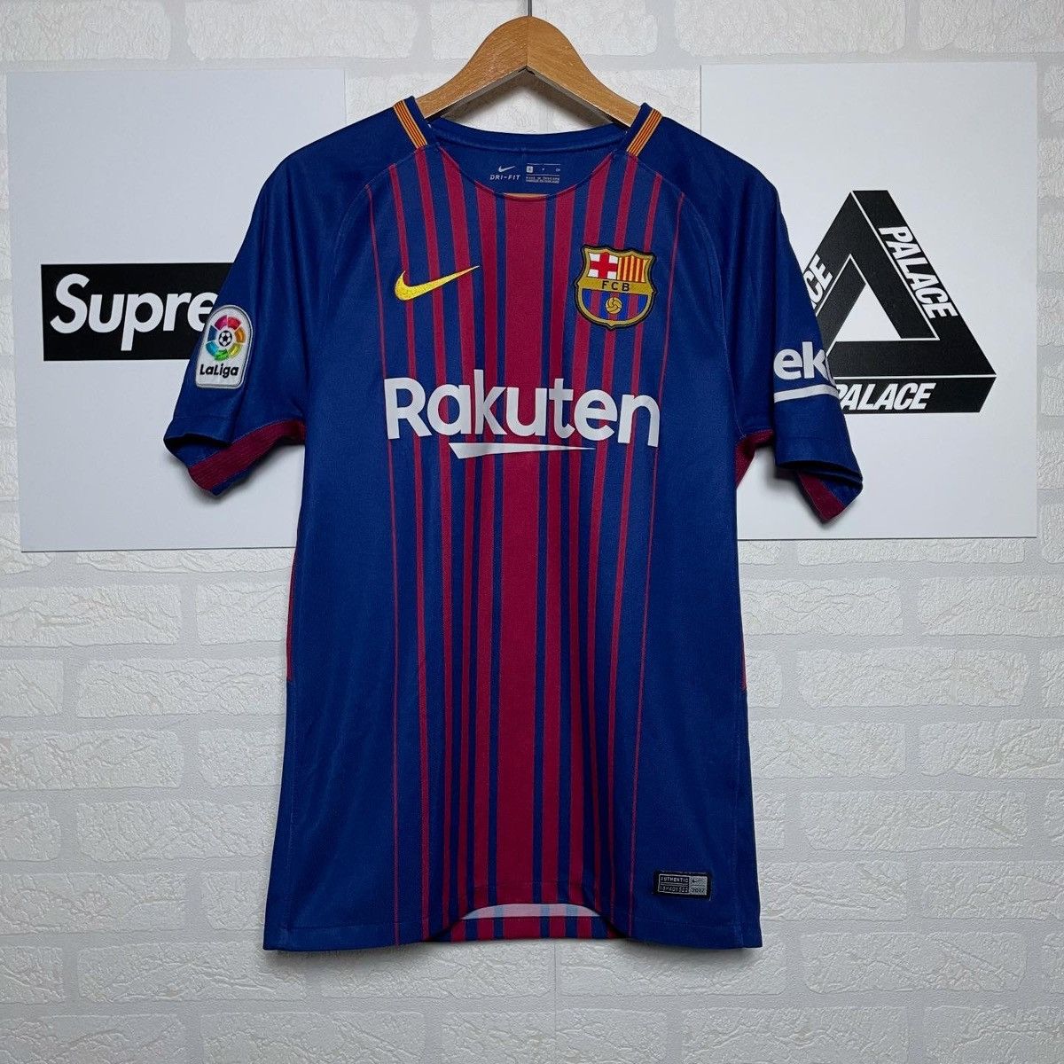 Nike Messi FC Barcelona 2017-2018 Shirt Nike Size US S / EU 44-46 / 1 - 2 Thumbnail