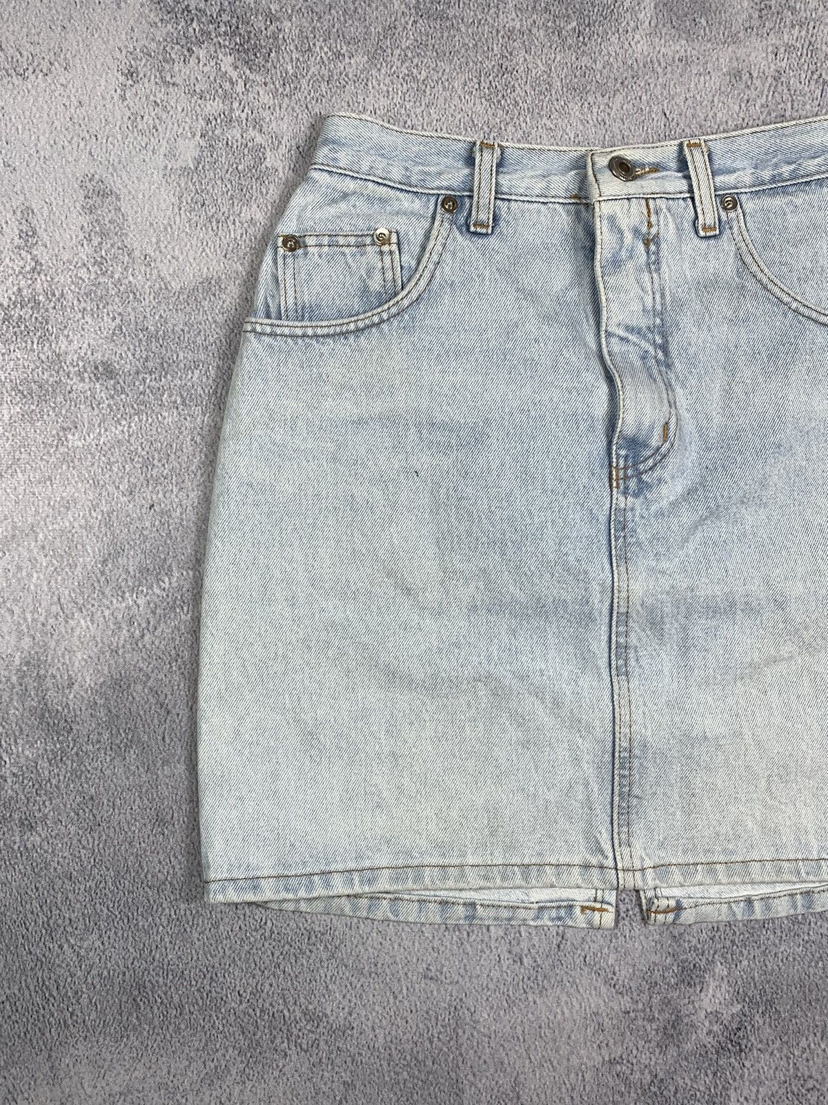 Japanese Brand × Vintage Vintage Y2K denim mini skirt streetwear style size 25 Size 25" / US 0 / IT 36 - 3 Thumbnail