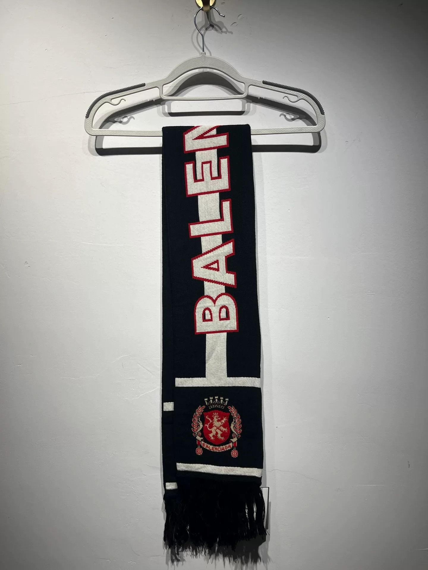 Balenciaga Balenciaga Limited Black Scarf M Men Size ONE SIZE - 1 Thumbnail