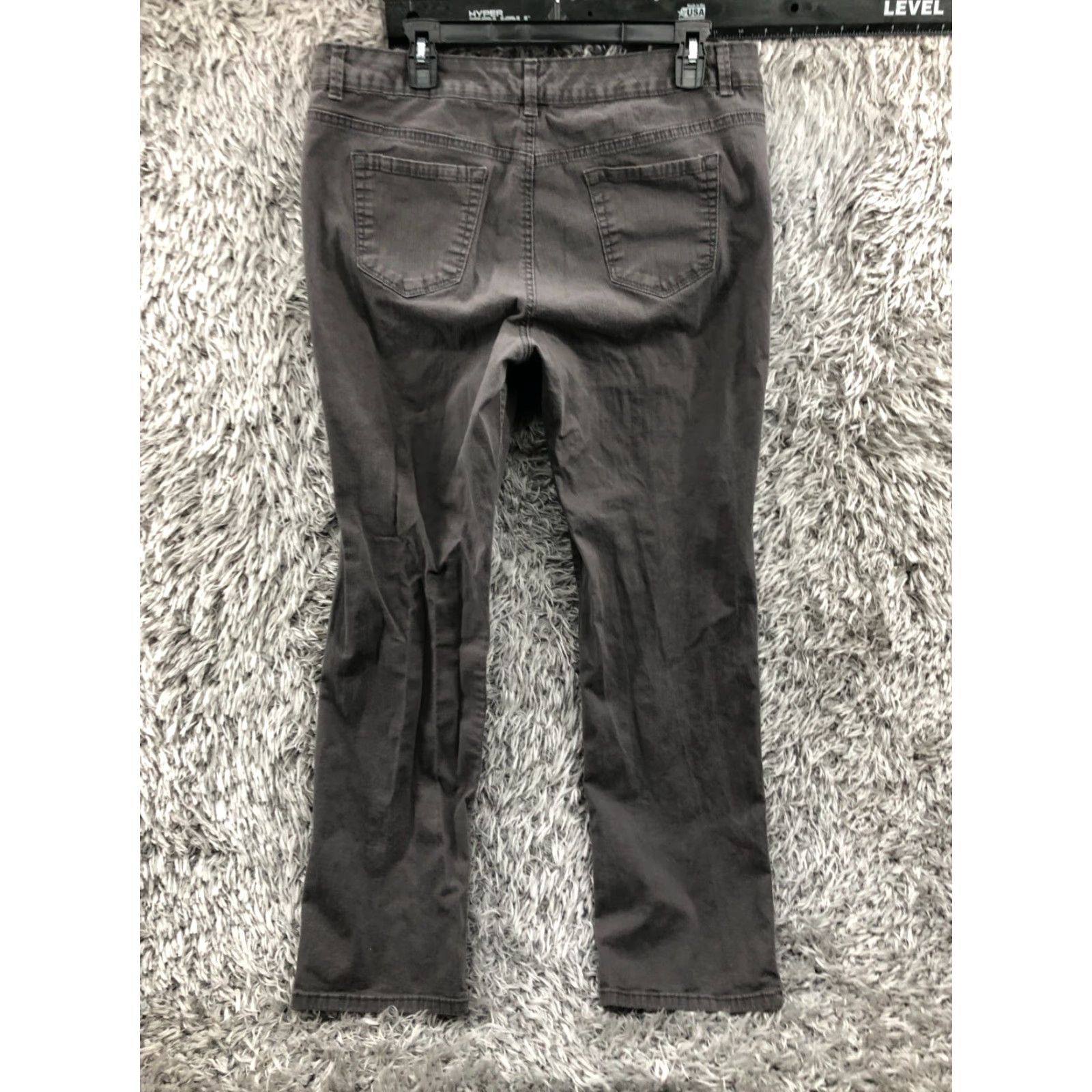 Vintage Bandolino Jeans Size 16 Womens Medium Wash Gray Straight 5-Pocket Denim Cotton Belt Loops Regular Inseam 31 in Mens? Womens? Size 38" / US 16 / IT 52 - 5 Thumbnail