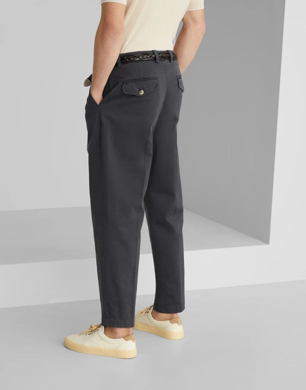 Brunello Cucinelli Dyed Pants in Charcoal Size US 36 / EU 52 - 2 Thumbnail