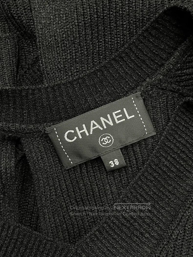 Chanel Chanel Black V-neck dress Size XS / US 0-2 / IT 36-38 - 4 Thumbnail