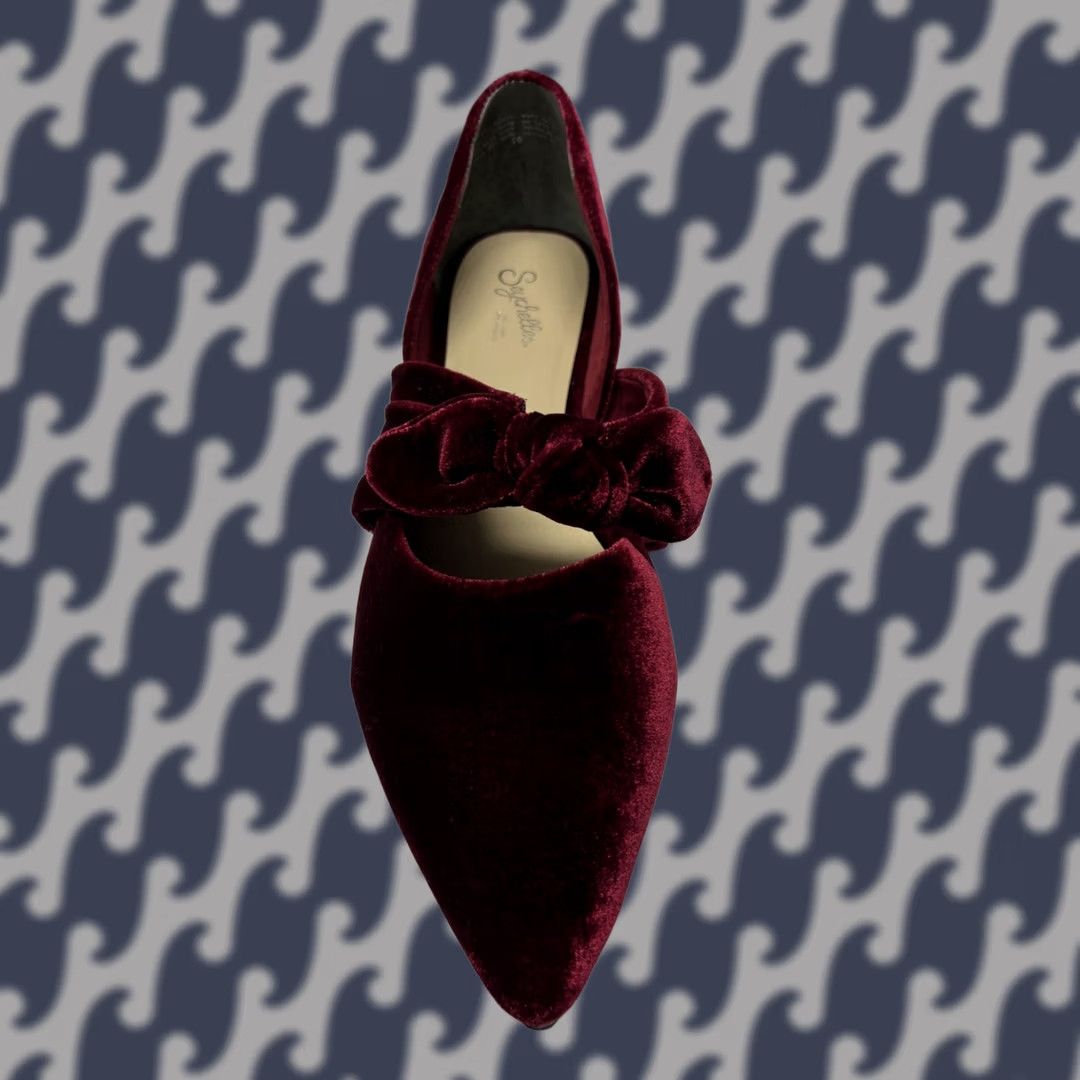 Seychelles Velvet Burgundy Pointed Toe Flats Women’s 10 Cottagecore Bow Front New in Box Seychelles Flat M Velvet/Satin Women Bow Burgundy Flats Size US 10 / IT 40 - 1 Thumbnail