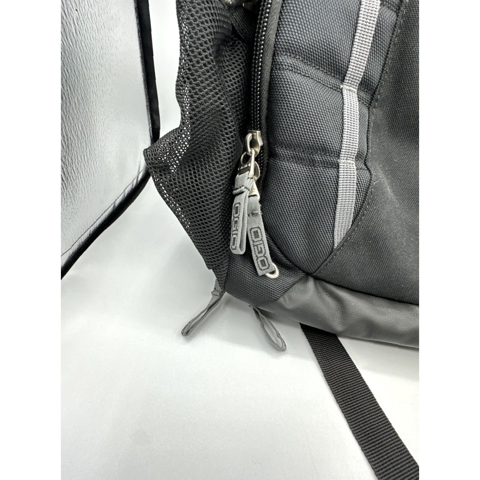 Vintage OGIO Backpack Men NWT Laptop Sleeve/Protection Pockets School Outdoor Black Polyester Nylon/Canvas Fabric OGIO Size ONE SIZE - 5 Thumbnail