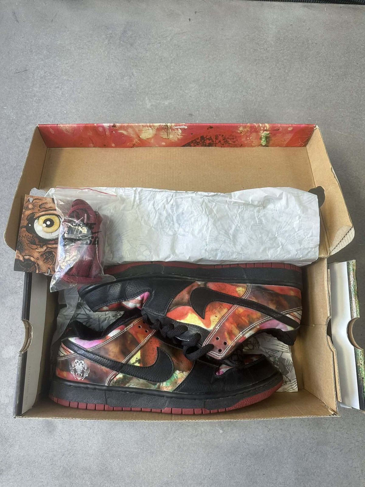 Nike Nike SB Dunk Low Pushead 1.0 Size US 10 / EU 43 - 2 Thumbnail