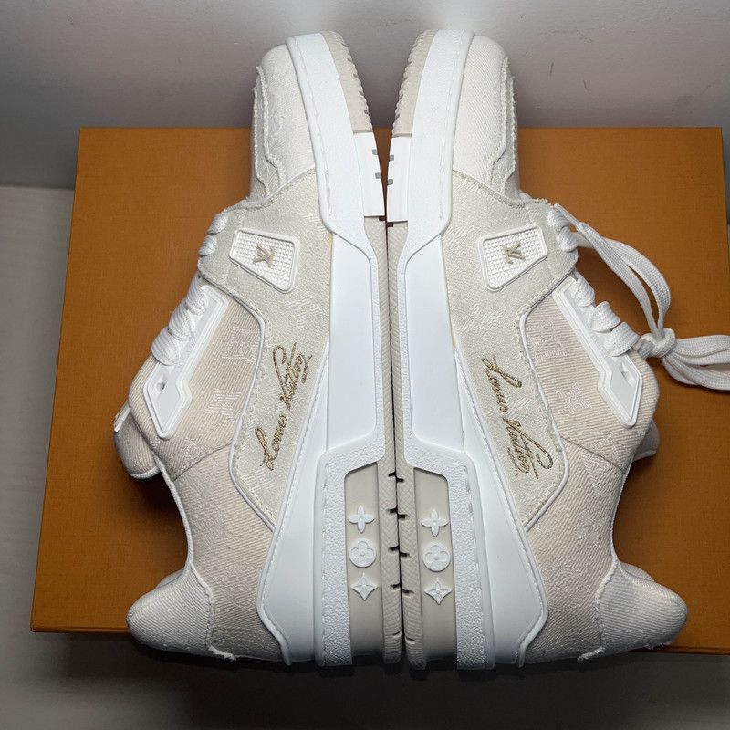 Louis Vuitton Louis Vuitton Low-Top Trainer Sneakers for Men -2508 Size US 9.5 / EU 42-43 - 8 Thumbnail