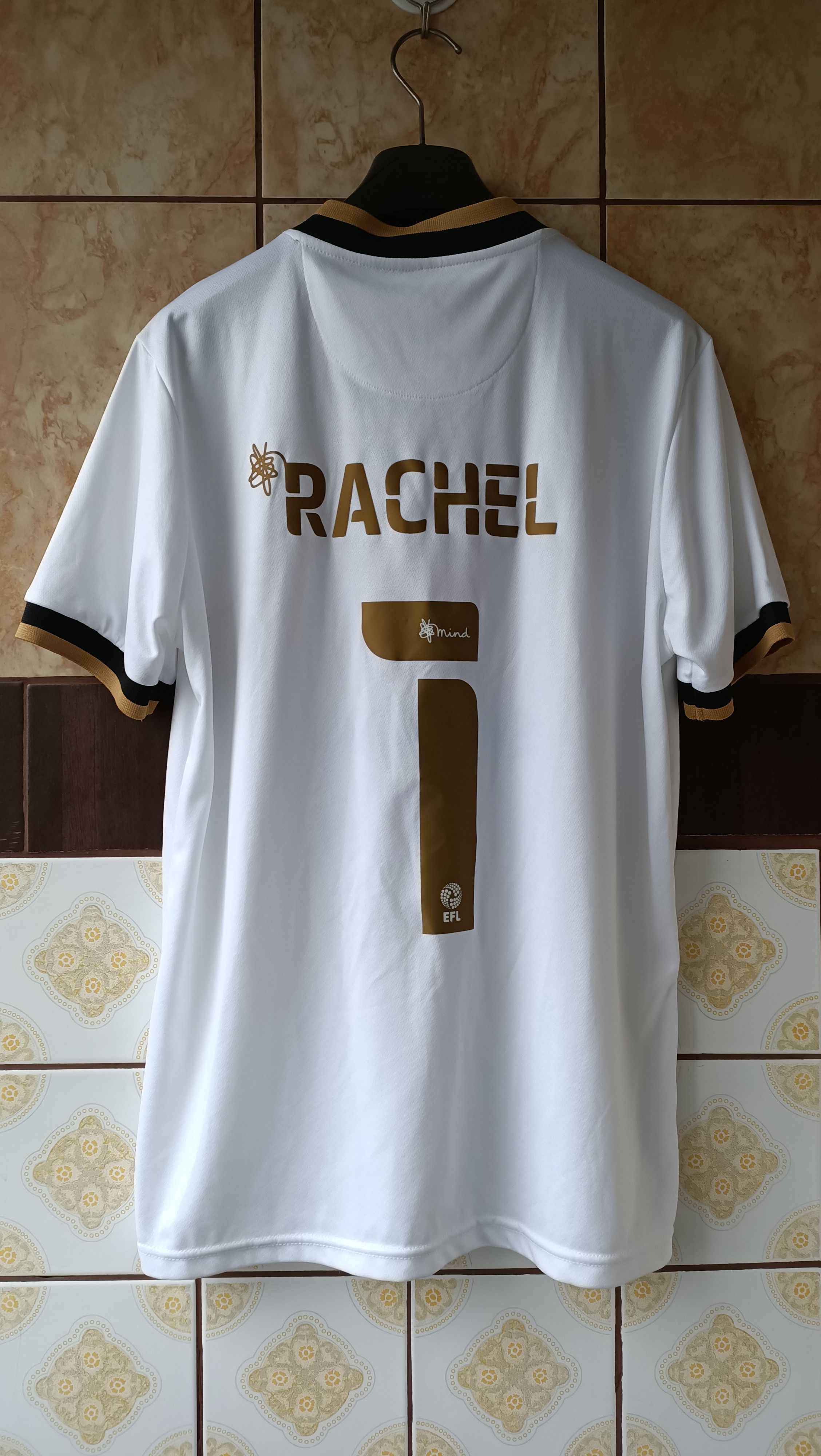 Errea Errea MK Dons 2020/2021 soccer jersey Size US M / EU 48-50 / 2 - 2 Thumbnail