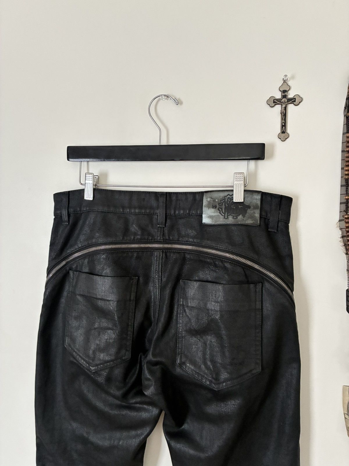 Roberto Cavalli Roberto Cavalli Waxed Zipper Denim Size US 34 / EU 50 - 6 Thumbnail