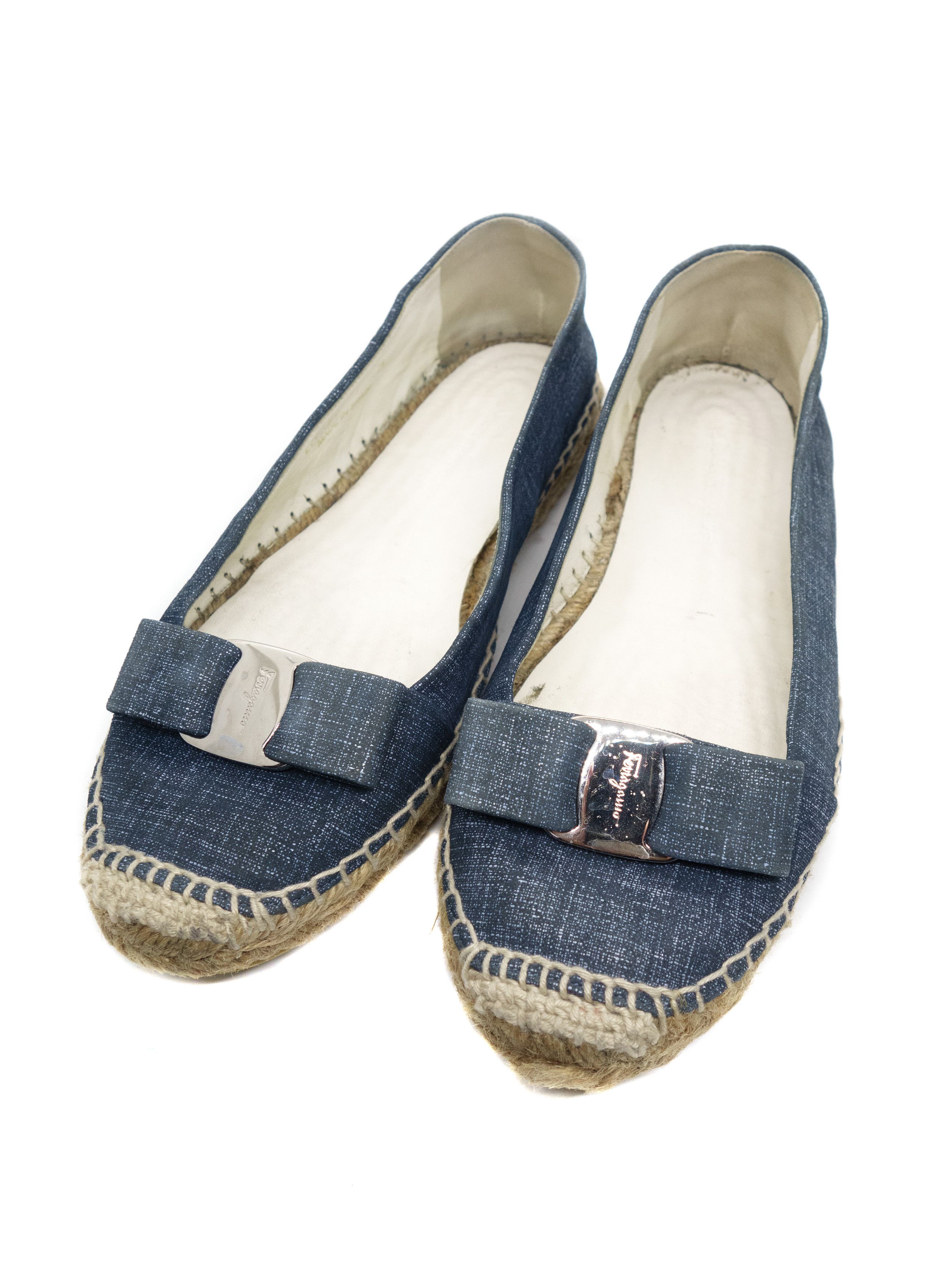 Salvatore Ferragamo Vara Bow Espadrille Denim Flats Size US 7 / IT 37 - 5 Thumbnail