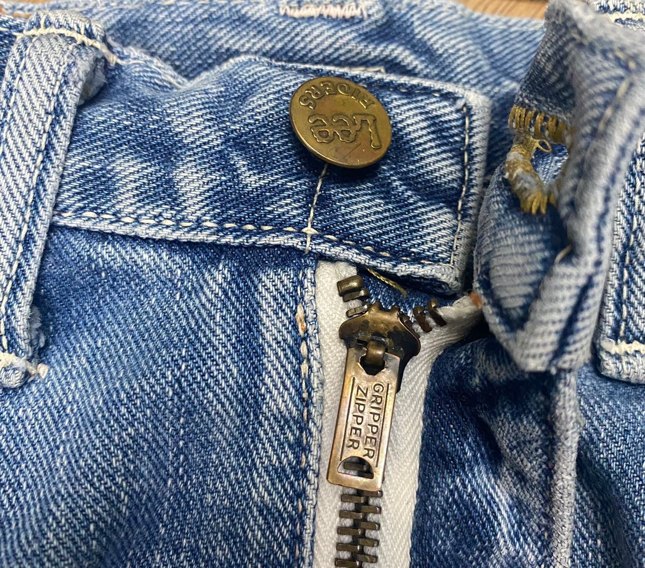 Lee Vintage Lee Riders Kurt Cobain Style Distressed Jeans Size US 32 / EU 48 - 11 Thumbnail