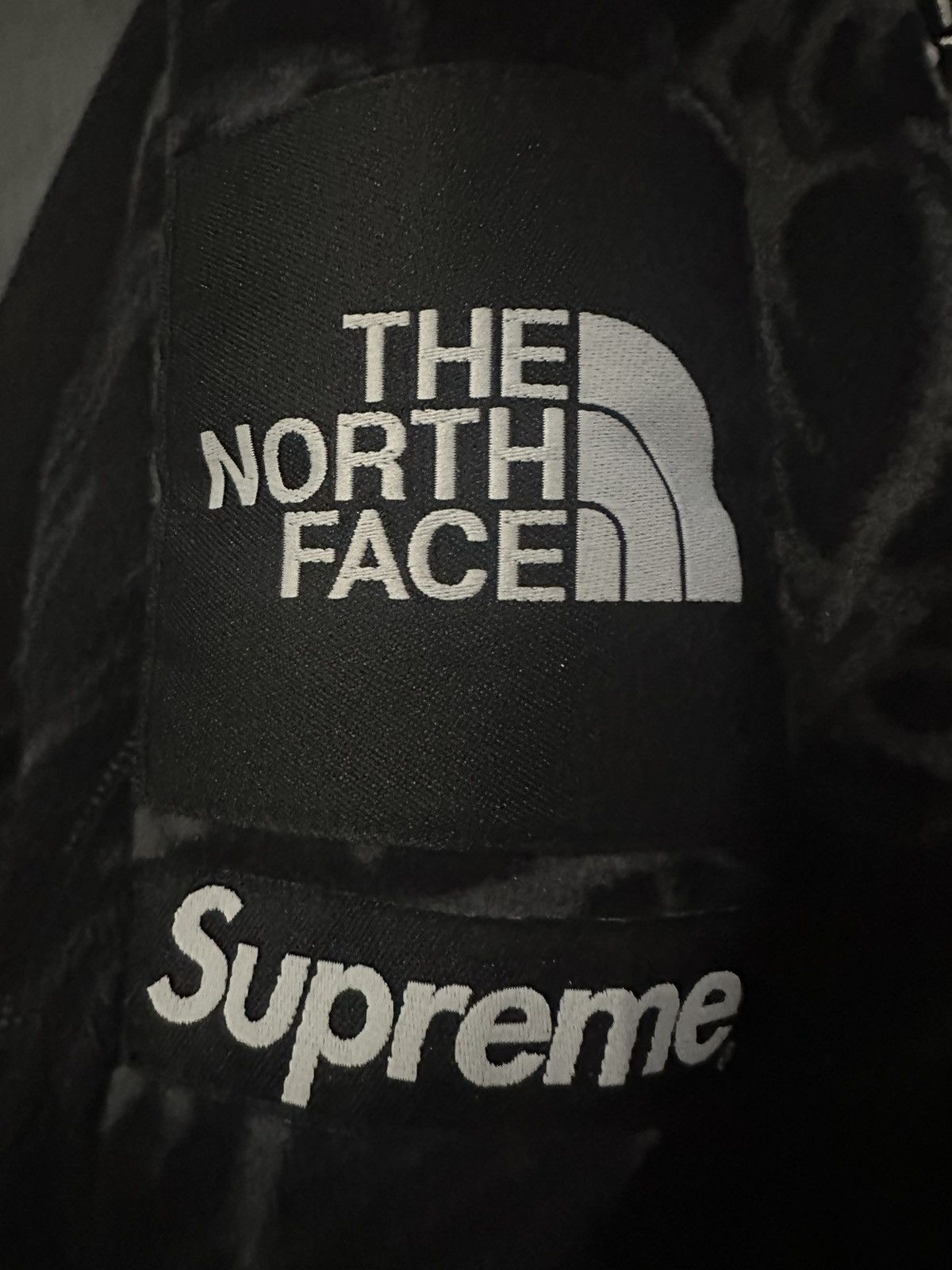 Supreme × The North Face FW22 Supreme x North face Size US XL / EU 56 / 4 - 6 Thumbnail