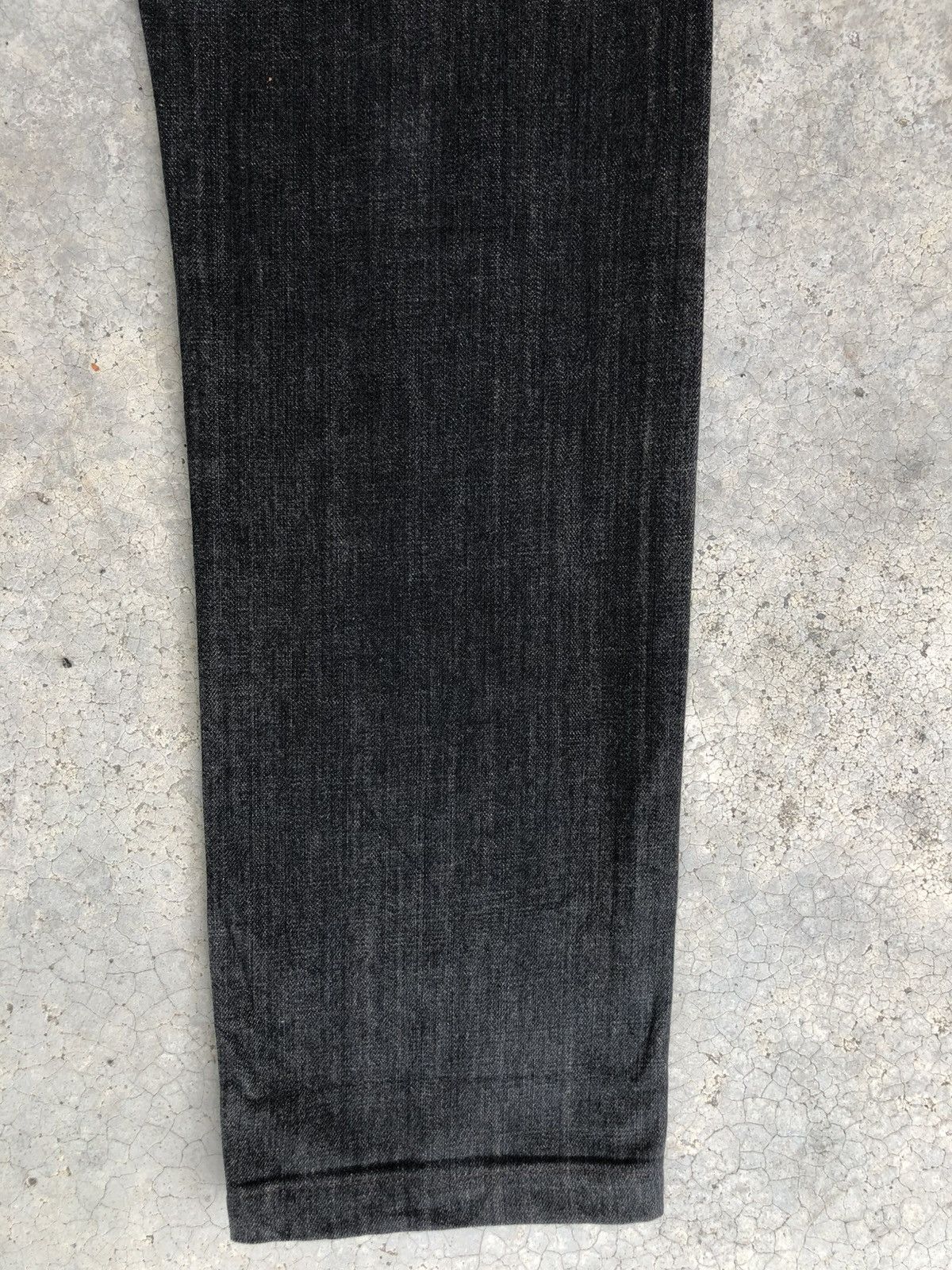 If Six Was Nine Mudwash Uniqlo Distressed Jeans Size US 32 / EU 48 - 12 Thumbnail