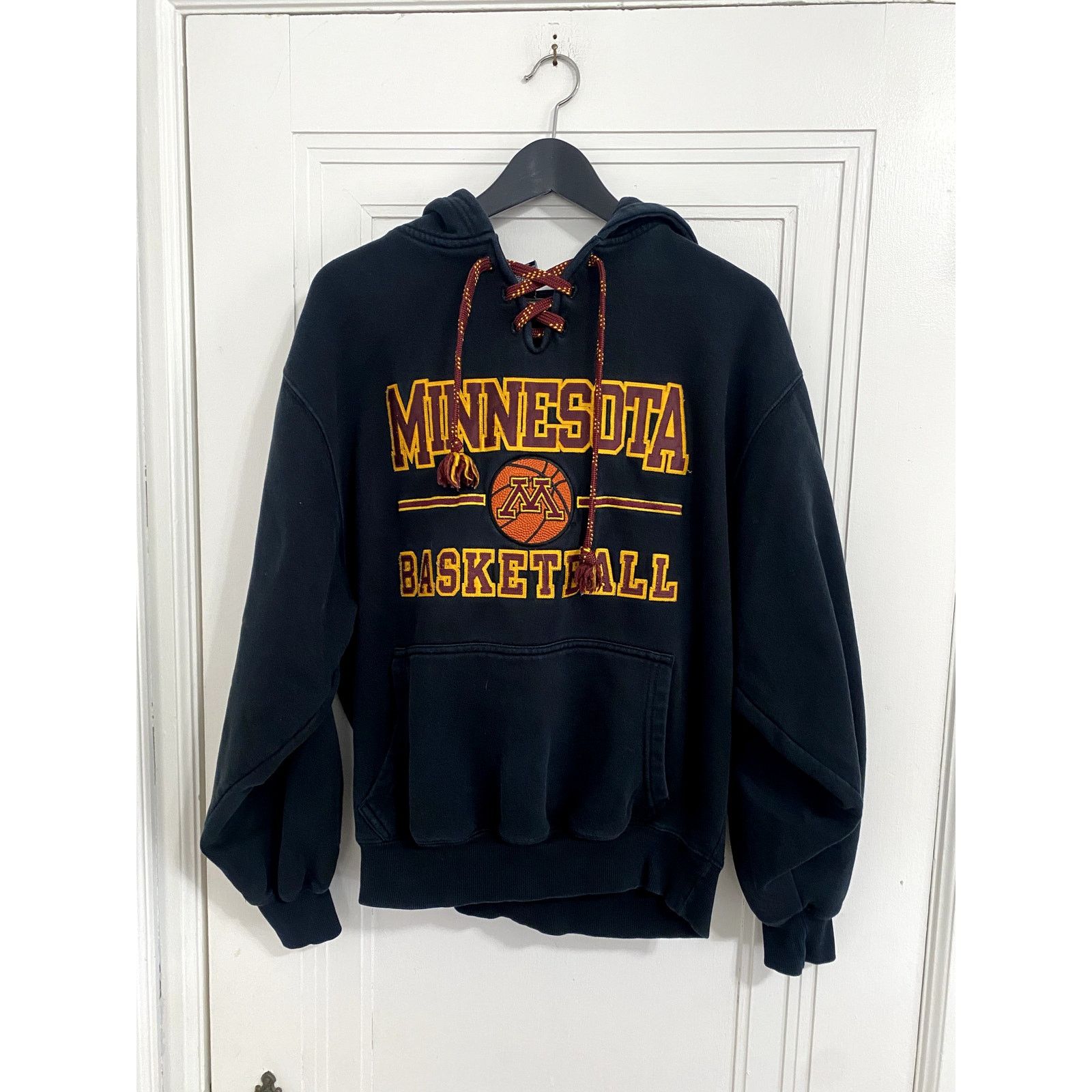 NCAA Minnesota Gopher Basketball Stitched Hoodie Size Small Size US S / EU 44-46 / 1 - 1 Thumbnail