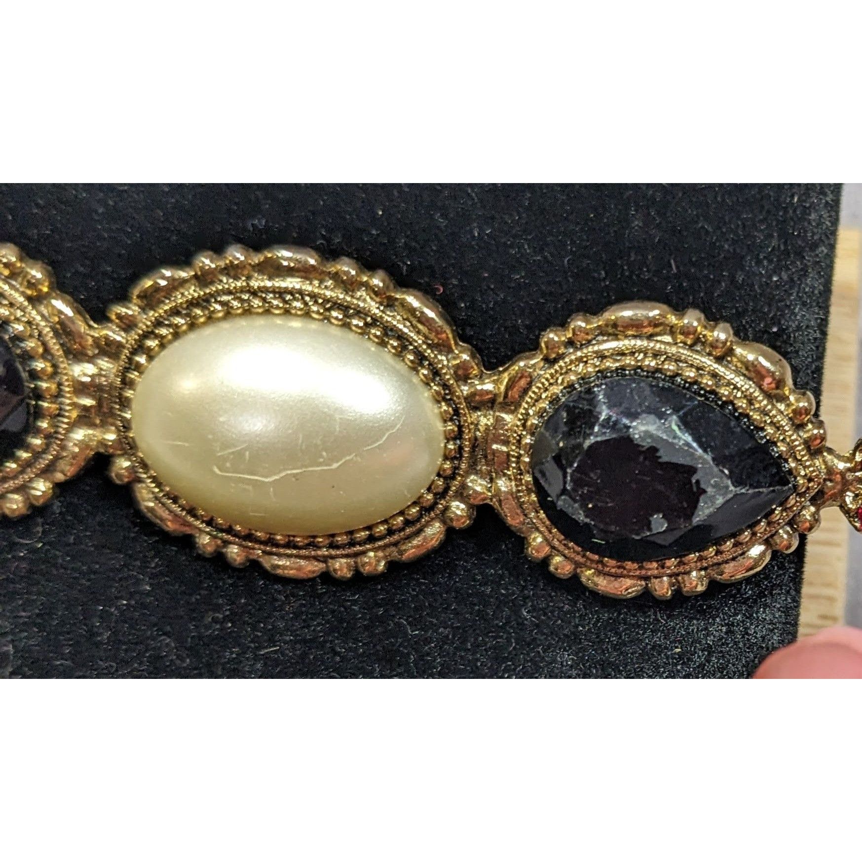 Other Vintage Victorian Style Gold White And Black Gemmed Brooch Size ONE SIZE - 6 Thumbnail