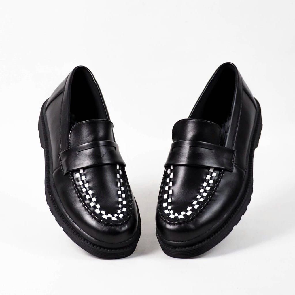 Designer × Simple Shoes Blakmore Leather Loafer Black Unisex Size US 11 / EU 44 - 4 Thumbnail