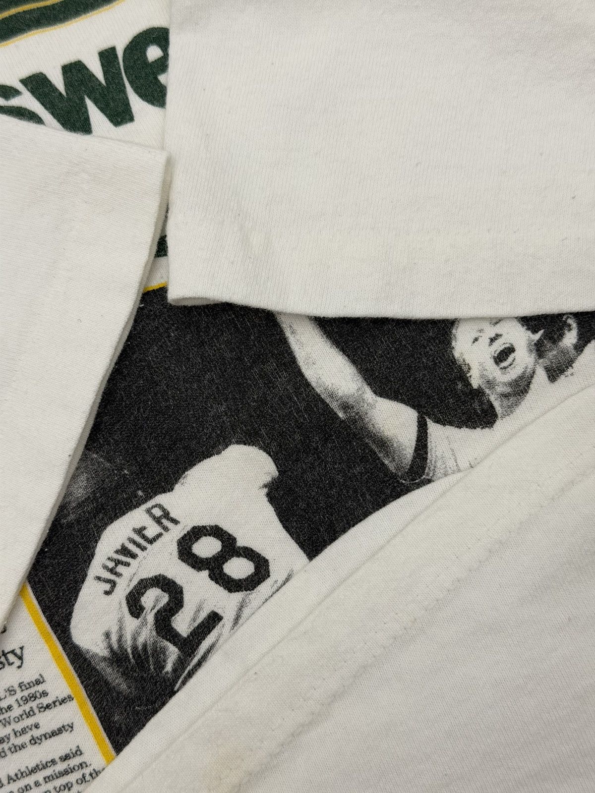 MLB Vintage 1989 Oakland Athletics World Series Newspaper Tee L Size US L / EU 52-54 / 3 - 10 Thumbnail