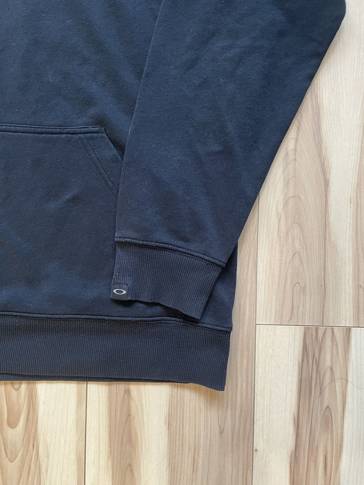 Oakley × Vintage Hoodie Oakley Factory Pilot Vintage Outdoor Arcteryx Size US L / EU 52-54 / 3 - 3 Thumbnail