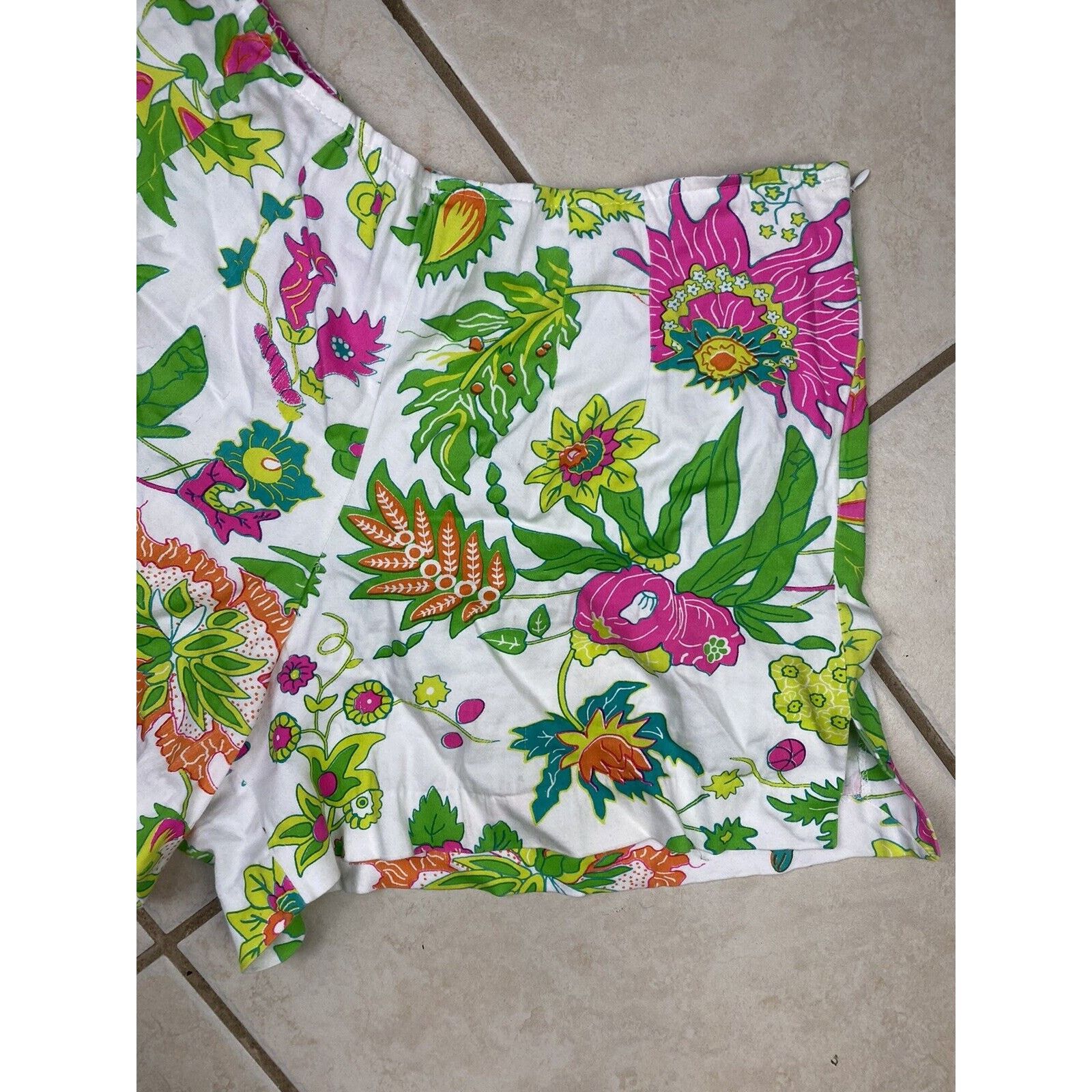 Gretchen Scott Gretchen Scott White Pink Green Floral Mid Rise Shorts Linen Size 33" - 3 Thumbnail