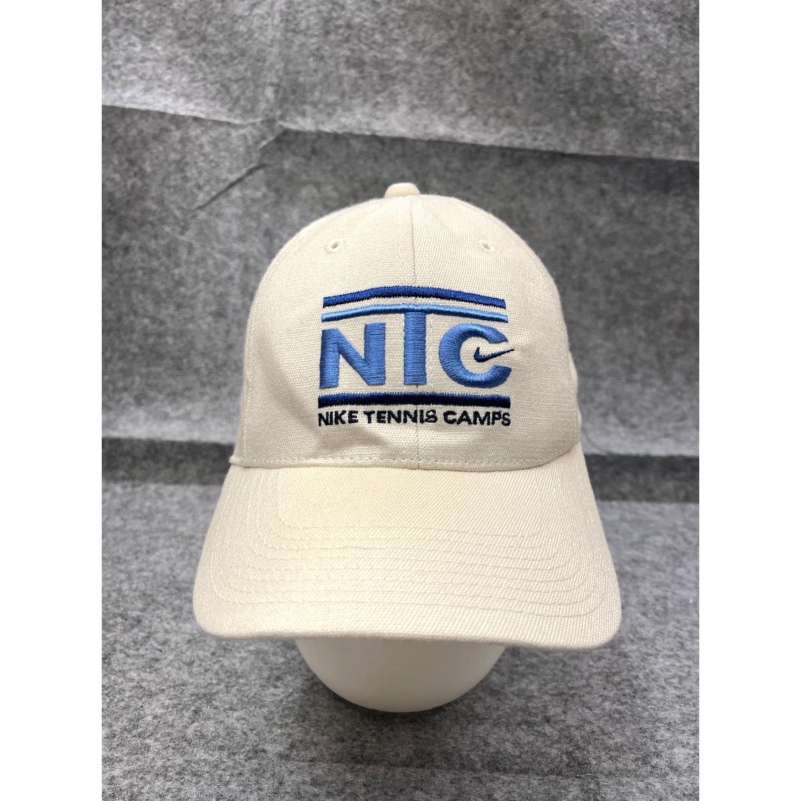 Nike Nike Baseball Hat Cap Fitted Adult One Size White Acrylic Wool Blend Cap Mens Sports Tennis Beach Lightweight Adjustable Hat Size ONE SIZE - 2 Thumbnail