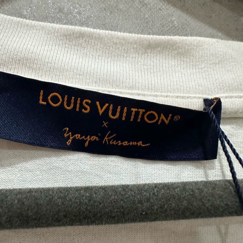 Louis Vuitton Louis Vuitton size 5l White pumpkin letter logo short slee Size US M / EU 48-50 / 2 - 4 Thumbnail