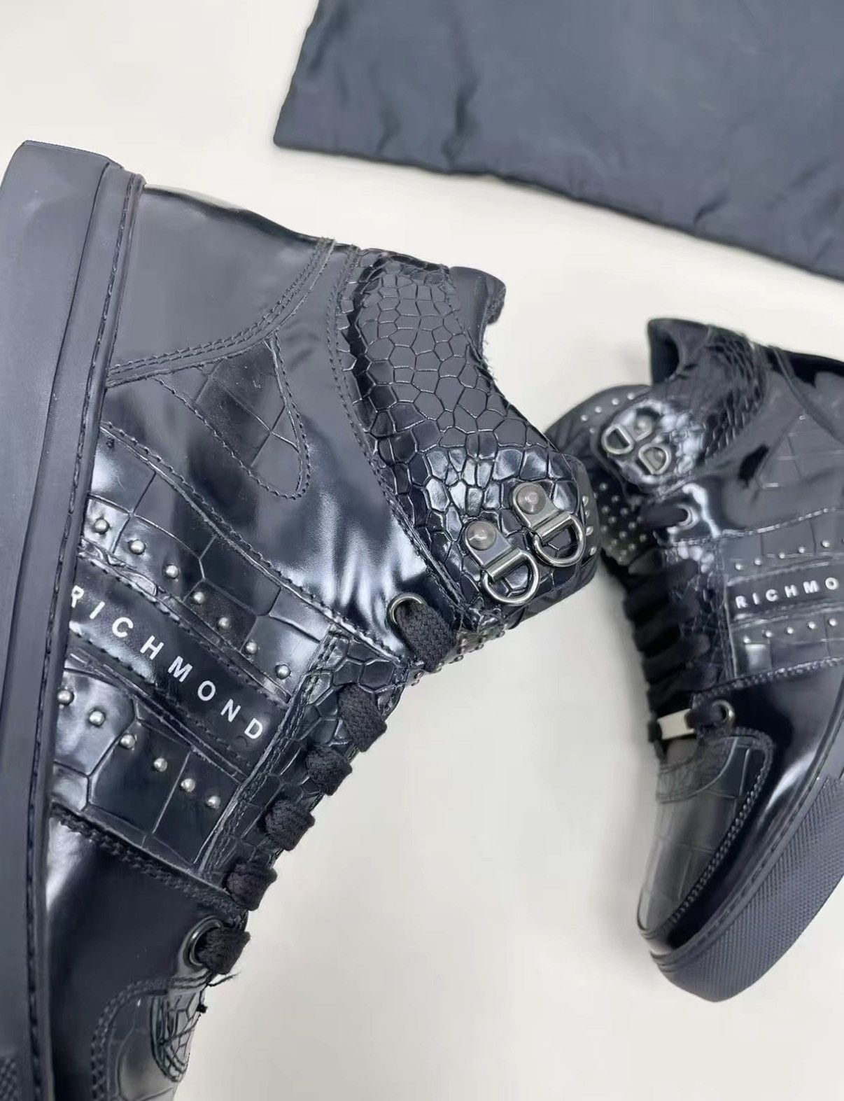 John Richmond Richmond Embossed Mid-Top Casual Shoes J30 Size US 7 / EU 40 - 5 Thumbnail