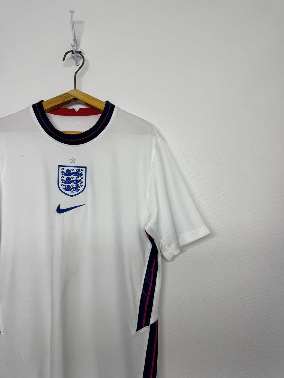 Nike Vintage Nike England National Team T-shirt jersey Size US S / EU 44-46 / 1 - 6 Thumbnail