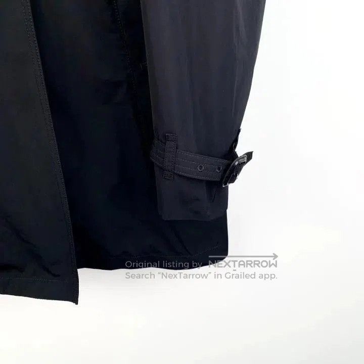 Burberry Burberry Black Collar Button Trench Coat. Size US XL / EU 56 / 4 - 4 Thumbnail