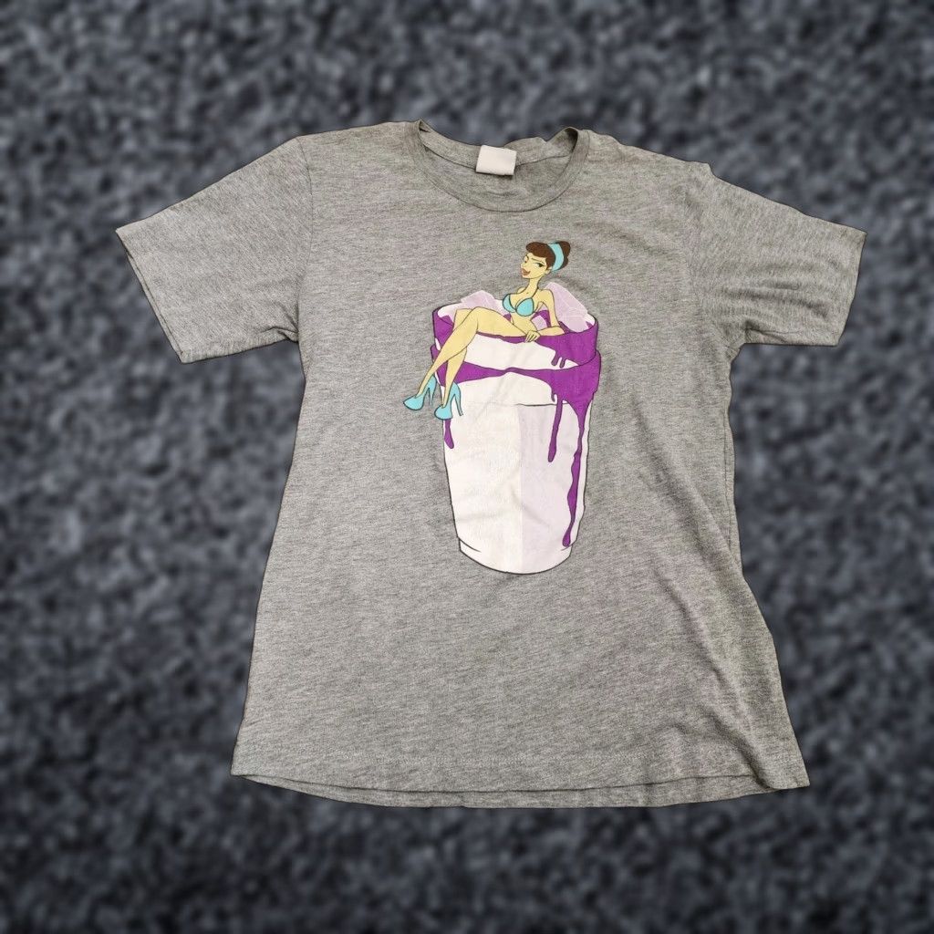Vintage Odd By Choice Gray Sexy Pinup T-Shirt Women’s Slim Fit Size S Size S / US 4 / IT 40 - 1 Thumbnail