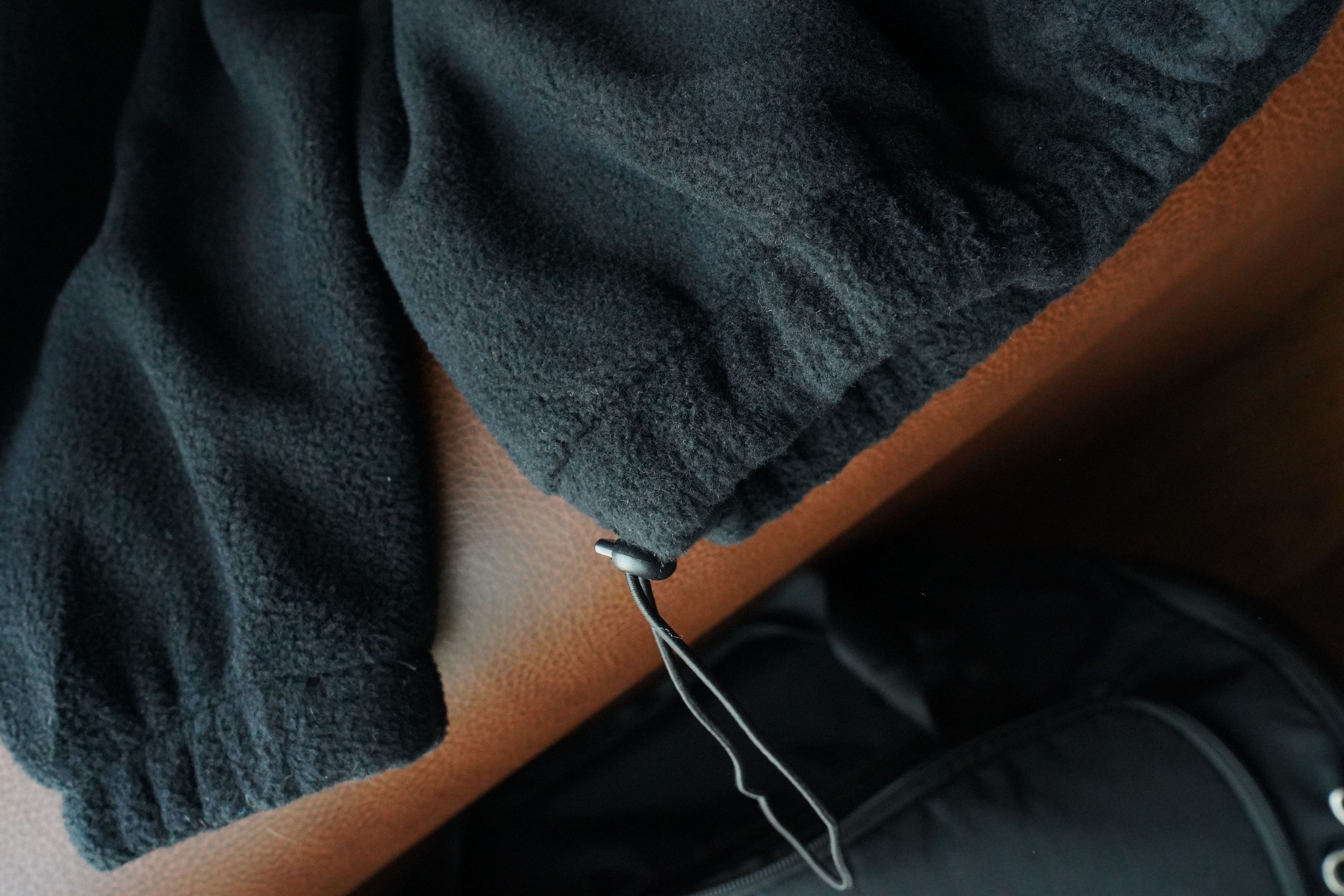 Asos Oversized fleece sweatshirt with toggle detail in black Size US M / EU 48-50 / 2 - 5 Thumbnail