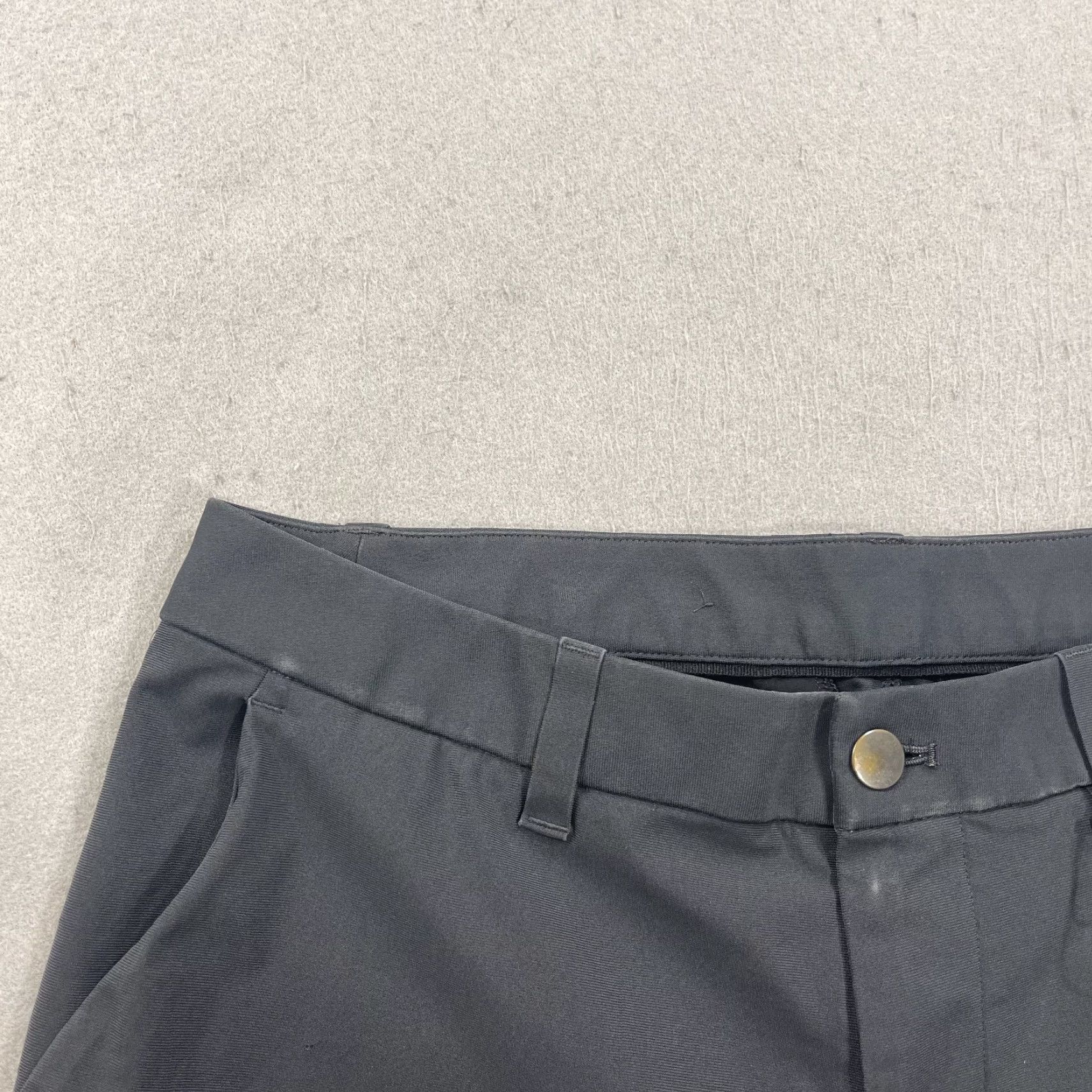 Lululemon Lululemon Pants Mens 32x31 Gray Warpstreme Slim Chino Button 5-Pocket Logo Preppy Stretch Casual Regular 32 Mens Size US 32 / EU 48 - 4 Thumbnail
