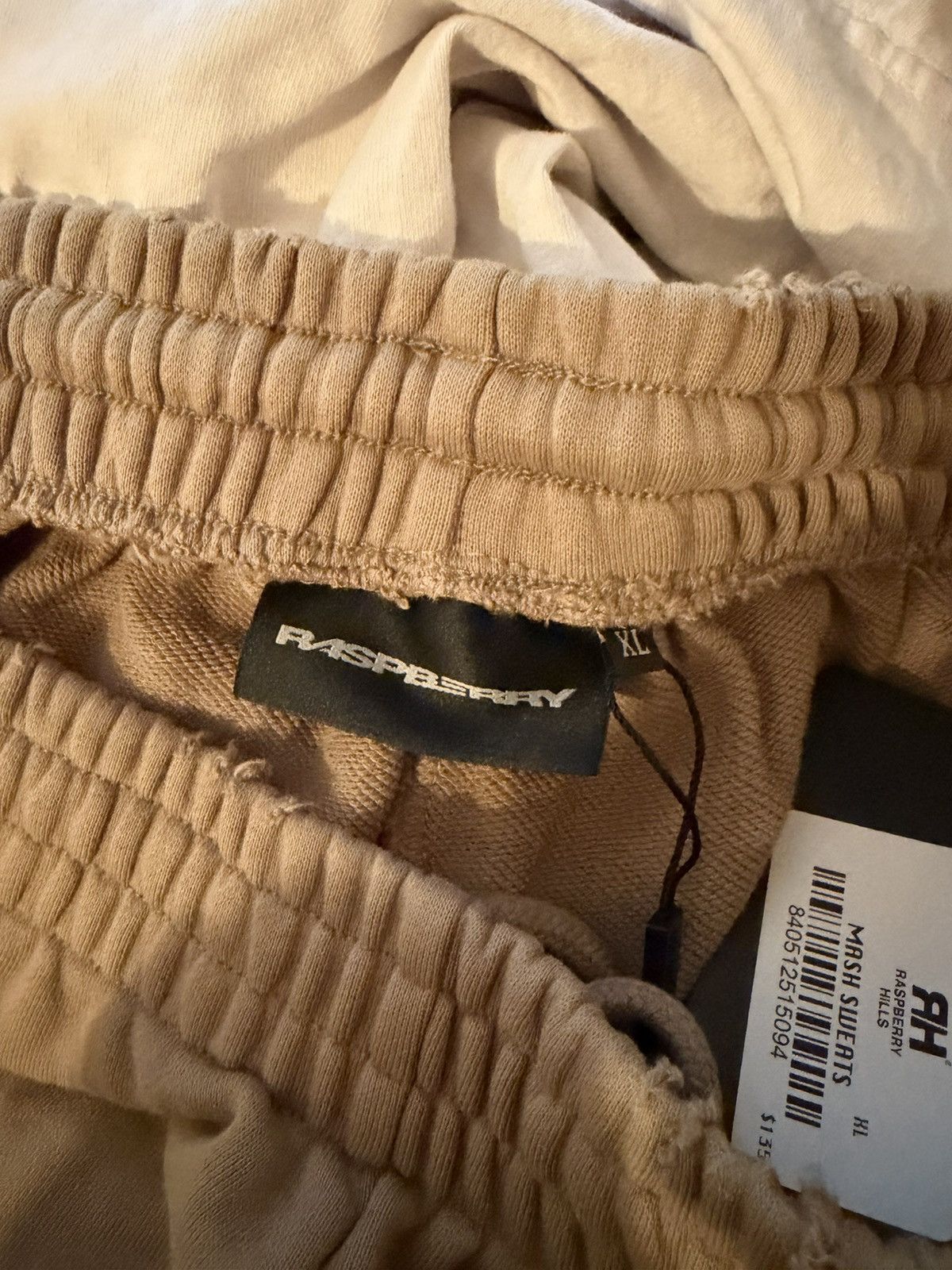 The GV Gallery Raspberry Hills MASH Sweats Size US 38 / EU 54 - 4 Thumbnail