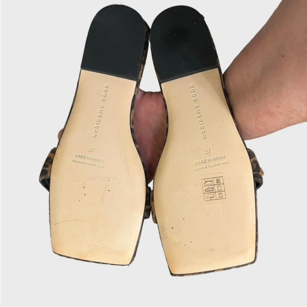 Good American Good American leopard ankle strap sandal with gold chain NEW Size US 5.5 / IT 35.5 - 11 Thumbnail