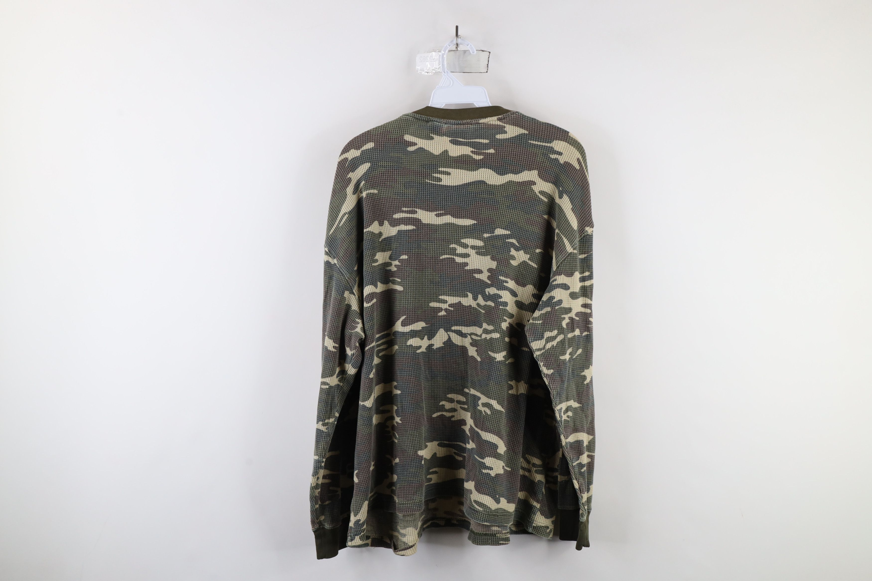 Vintage Vintage 90s Streetwear Camouflage Waffle Knit T-Shirt Size US L / EU 52-54 / 3 - 10 Thumbnail