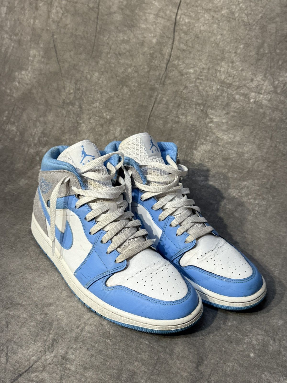 Jordan Brand Air Jordan 1 Mid University Blue Grey Size US 10.5 / EU 43-44 - 2 Thumbnail